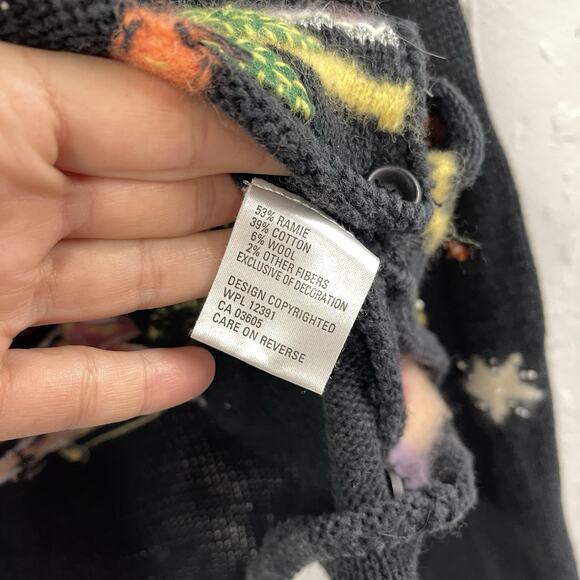 Not So Ugly Christmas Sweater Northern Isles M Colorful Around The World Santa - Picture 8 of 12